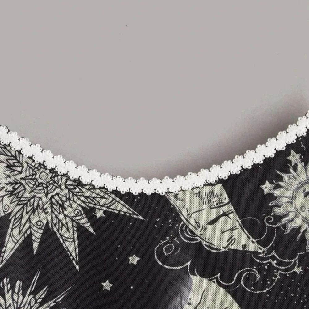 Sun & Moon Graphic Crop Cami NWT - Picture 4 of 4